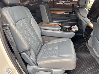 2022 Jeep Grand Wagoneer Series III