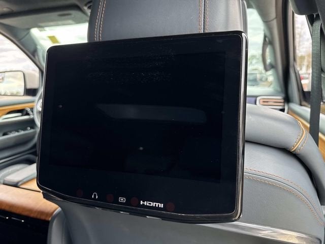 2022 Jeep Grand Wagoneer Series III