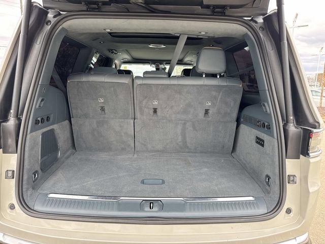 2022 Jeep Grand Wagoneer Series III