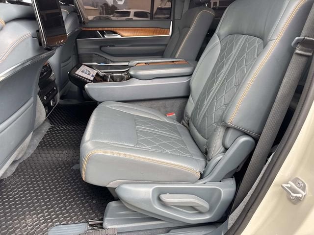 2022 Jeep Grand Wagoneer Series III