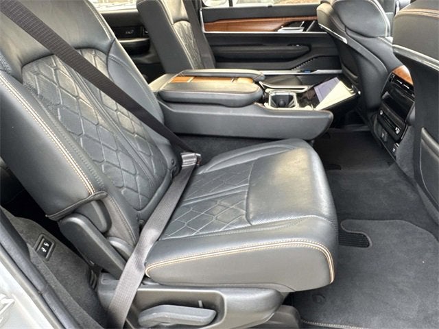 2022 Jeep Grand Wagoneer Series III