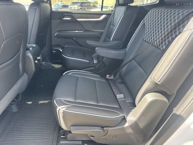 2025 GMC Acadia Denali