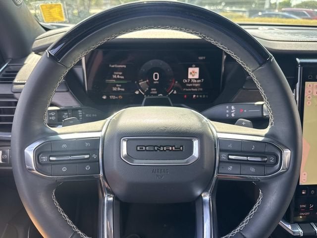 2025 GMC Acadia Denali