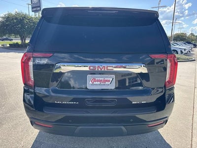 2022 GMC Yukon XL SLE