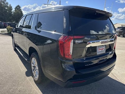 2022 GMC Yukon XL SLE