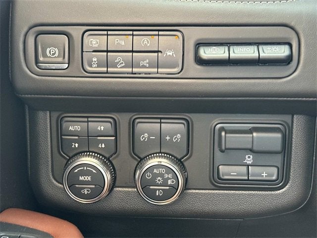 2024 GMC Yukon Denali Ultimate