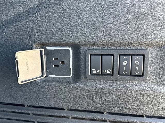 2021 GMC Yukon XL AT4