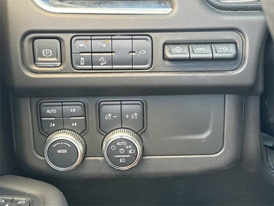 2021 GMC Yukon XL AT4