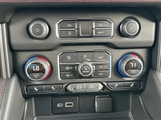 2021 Chevrolet Suburban RST