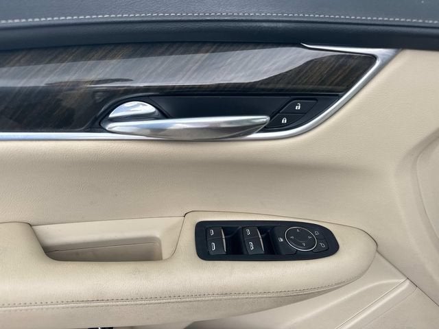 2017 Cadillac XT5 FWD