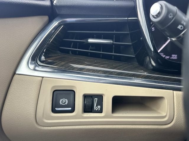 2017 Cadillac XT5 FWD
