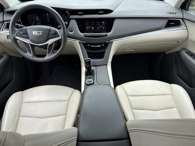 2022 Cadillac XT5 Premium Luxury