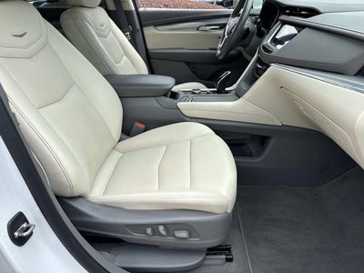 2022 Cadillac XT5 Premium Luxury