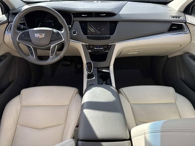 2018 Cadillac XT5 Luxury FWD