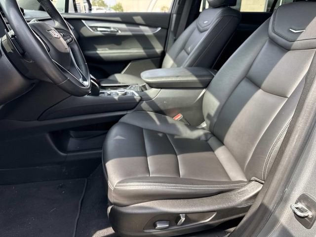 2023 Cadillac XT6 Luxury