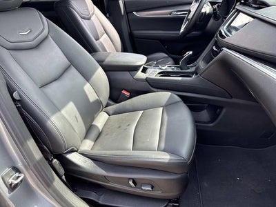 2023 Cadillac XT6 Luxury