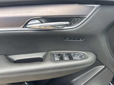 2023 Cadillac XT6 Luxury
