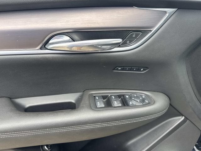 2023 Cadillac XT6 Luxury