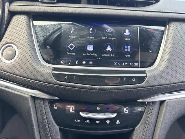 2024 Cadillac XT6 Luxury