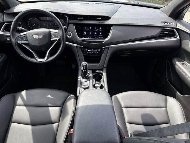 2024 Cadillac XT6 Luxury