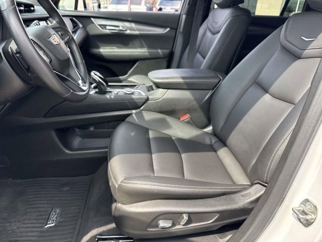 2024 Cadillac XT6 Luxury
