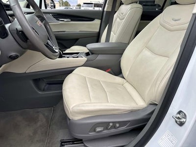2025 Cadillac XT6 Premium Luxury