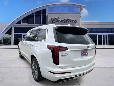 2025 Cadillac XT6 Premium Luxury