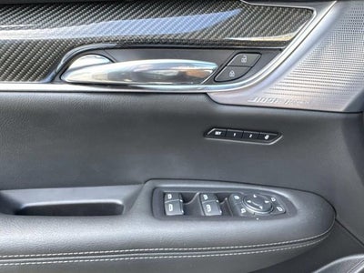 2023 Cadillac XT6 Sport