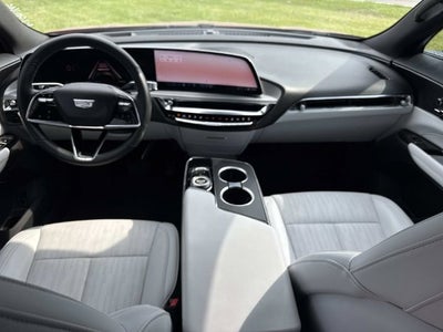 2024 Cadillac LYRIQ Luxury 1