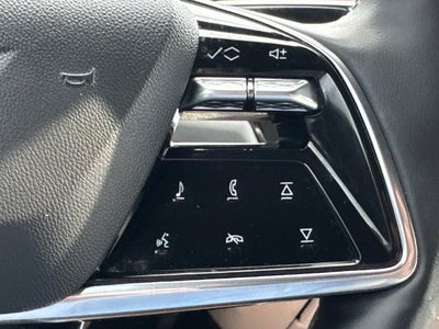 2024 Cadillac LYRIQ Luxury 1