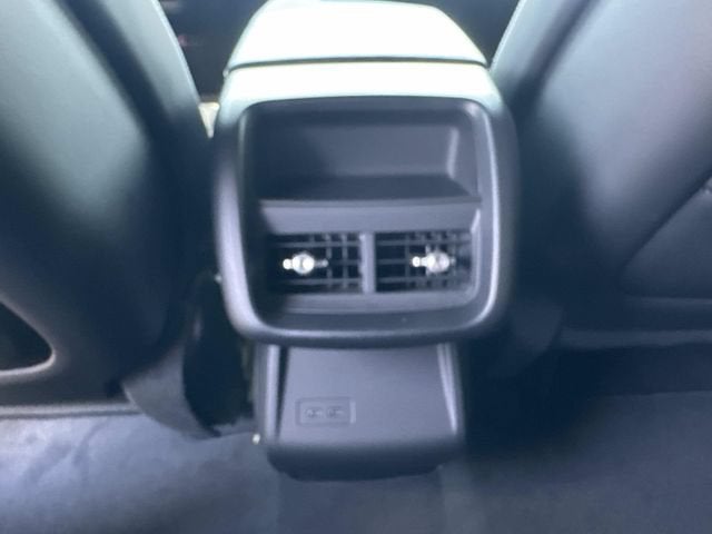 2024 Cadillac LYRIQ Luxury 1