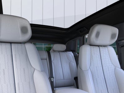 2025 Cadillac LYRIQ Luxury 2