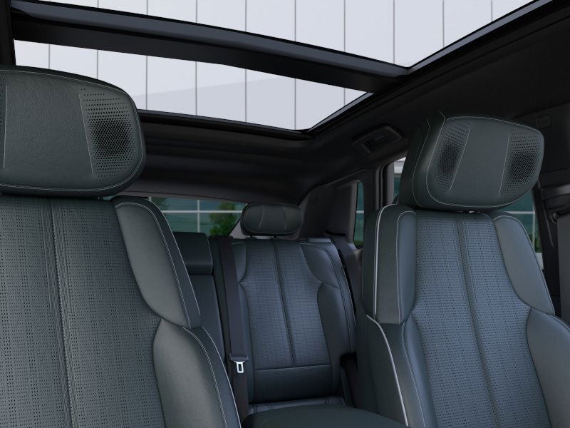 2025 Cadillac LYRIQ Sport 3