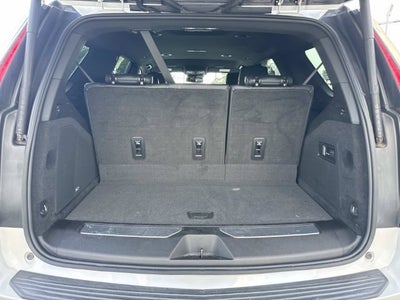 2022 Cadillac Escalade Luxury