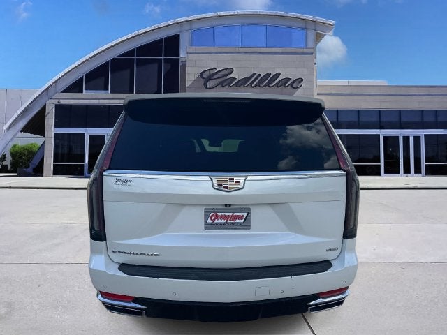 2022 Cadillac Escalade Luxury