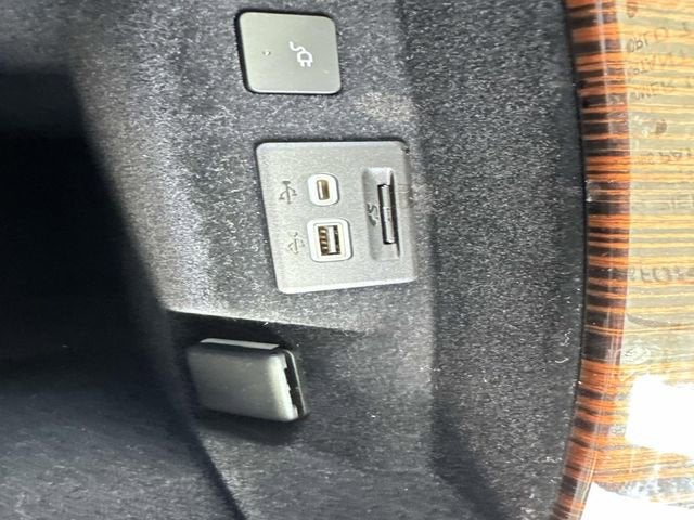 2021 Cadillac Escalade Luxury