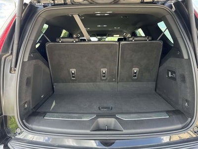 2022 Cadillac Escalade Luxury