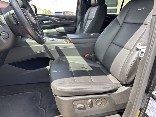 2022 Cadillac Escalade Luxury