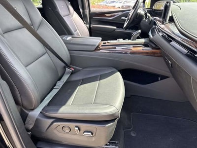 2022 Cadillac Escalade Luxury