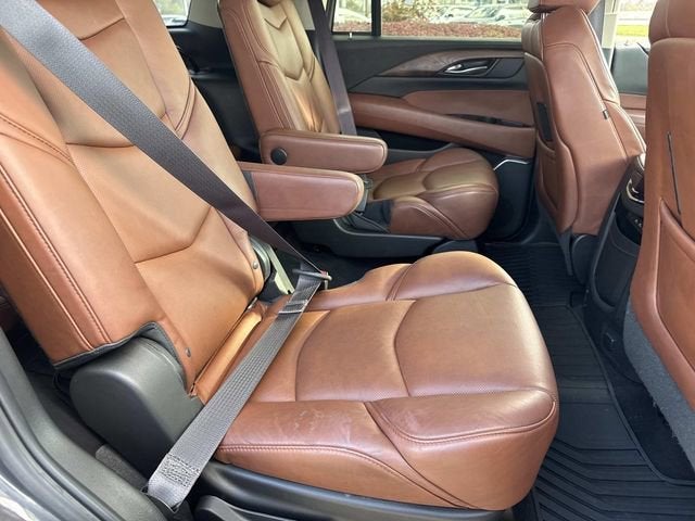 2017 Cadillac Escalade Luxury