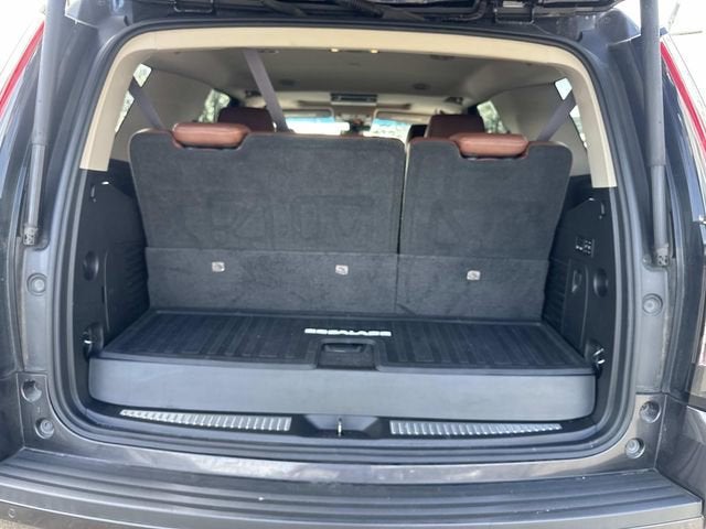 2017 Cadillac Escalade Luxury