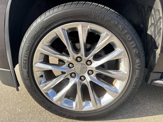 2017 Cadillac Escalade Luxury