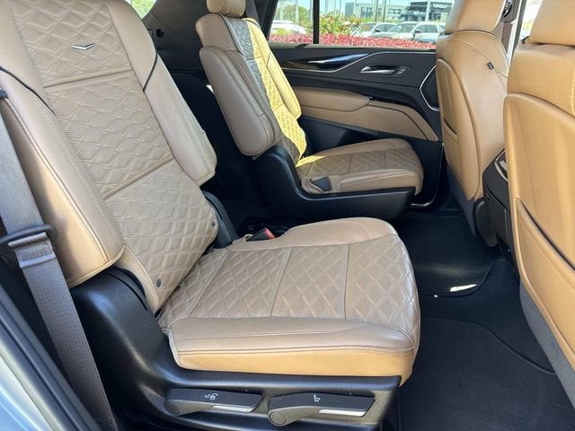 2023 Cadillac Escalade Sport