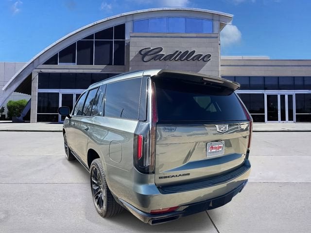 2023 Cadillac Escalade Sport
