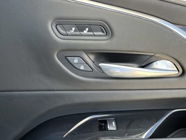 2023 Cadillac Escalade ESV Luxury