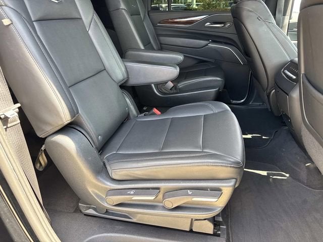 2023 Cadillac Escalade ESV Luxury