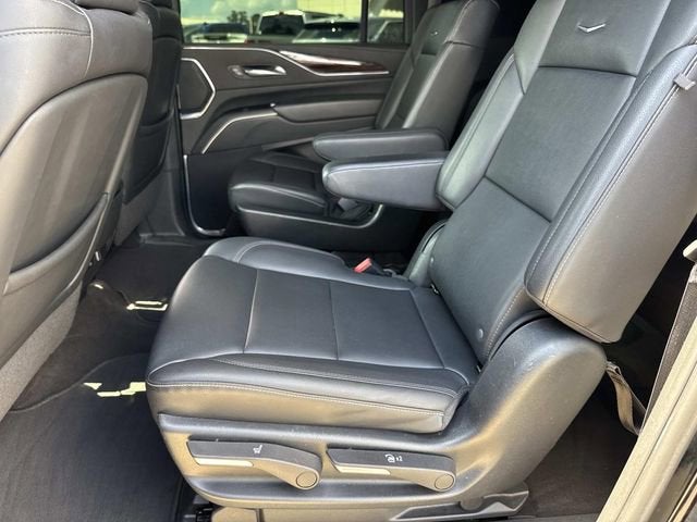 2023 Cadillac Escalade ESV Luxury