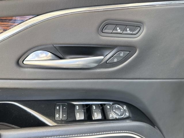 2023 Cadillac Escalade ESV Luxury