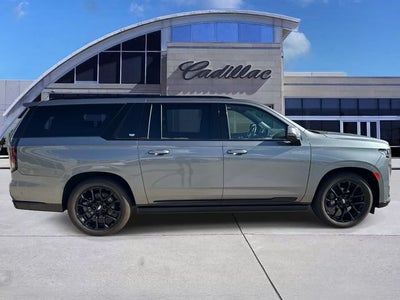 2022 Cadillac Escalade ESV Sport Platinum