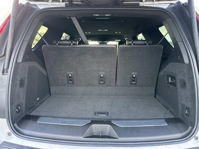 2022 Cadillac Escalade Luxury